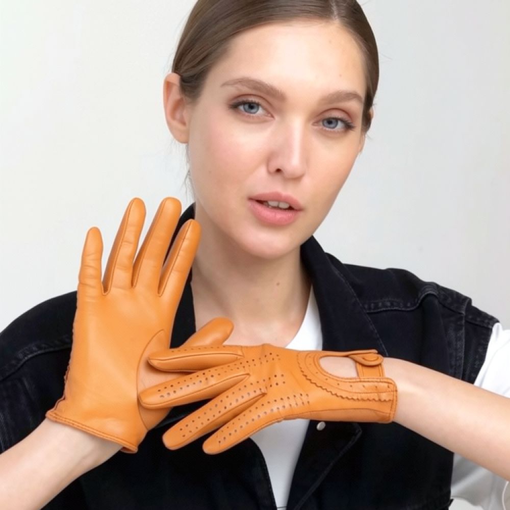 Stylish Womens Leather Gloves  - Cycling Commute Essentials 评论和价格